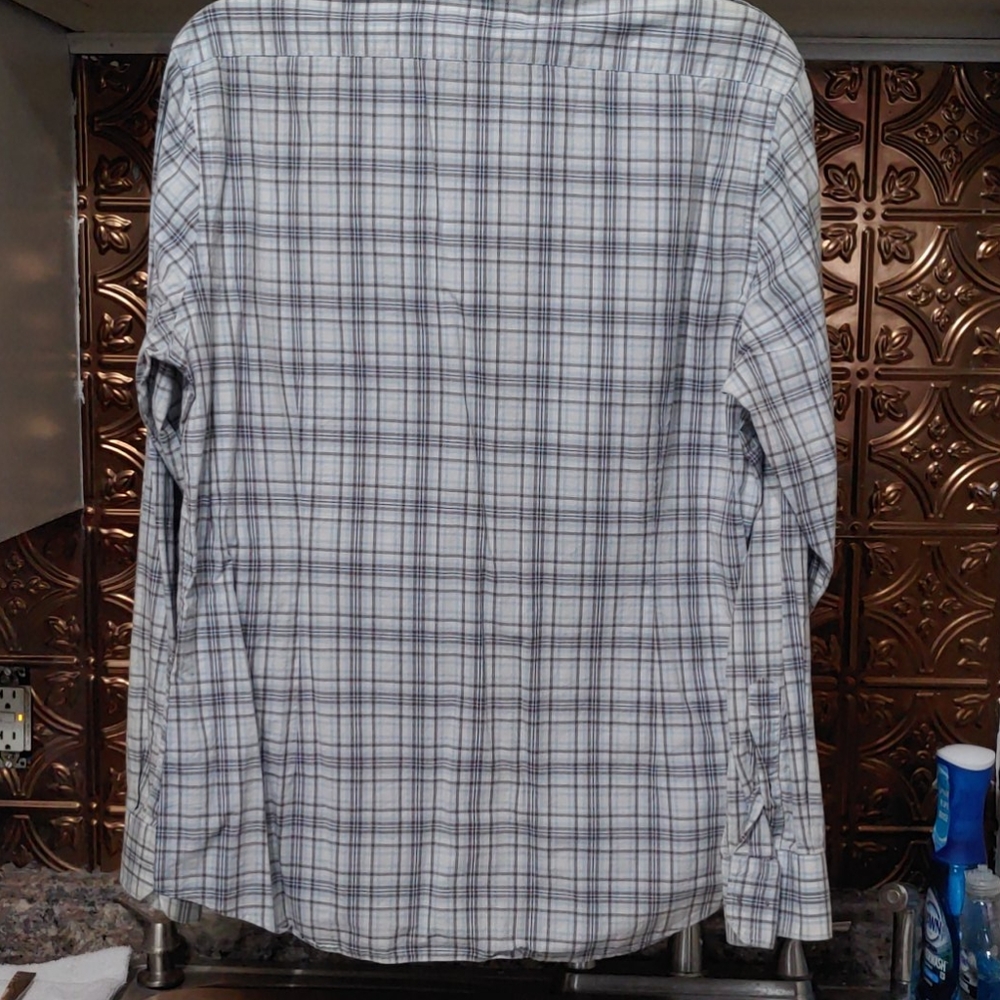 Shirt - Picture 3 of 3